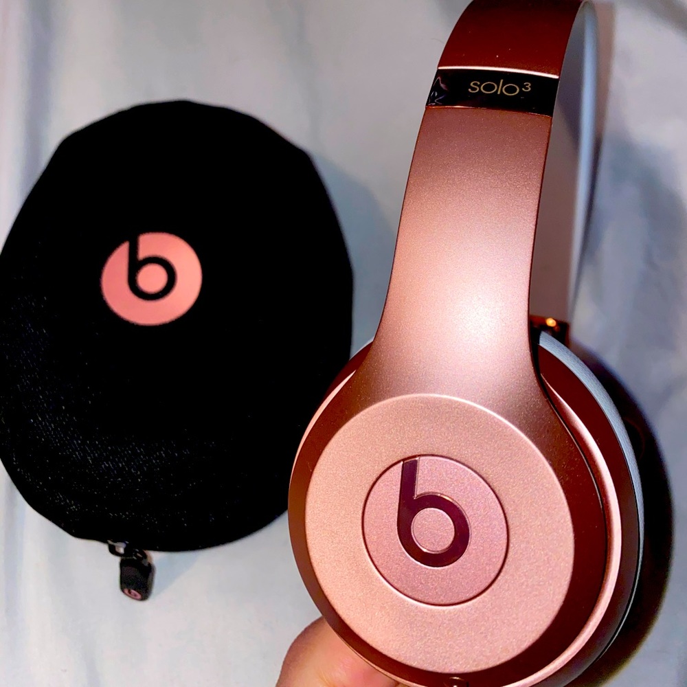 Wireless beats solo 3